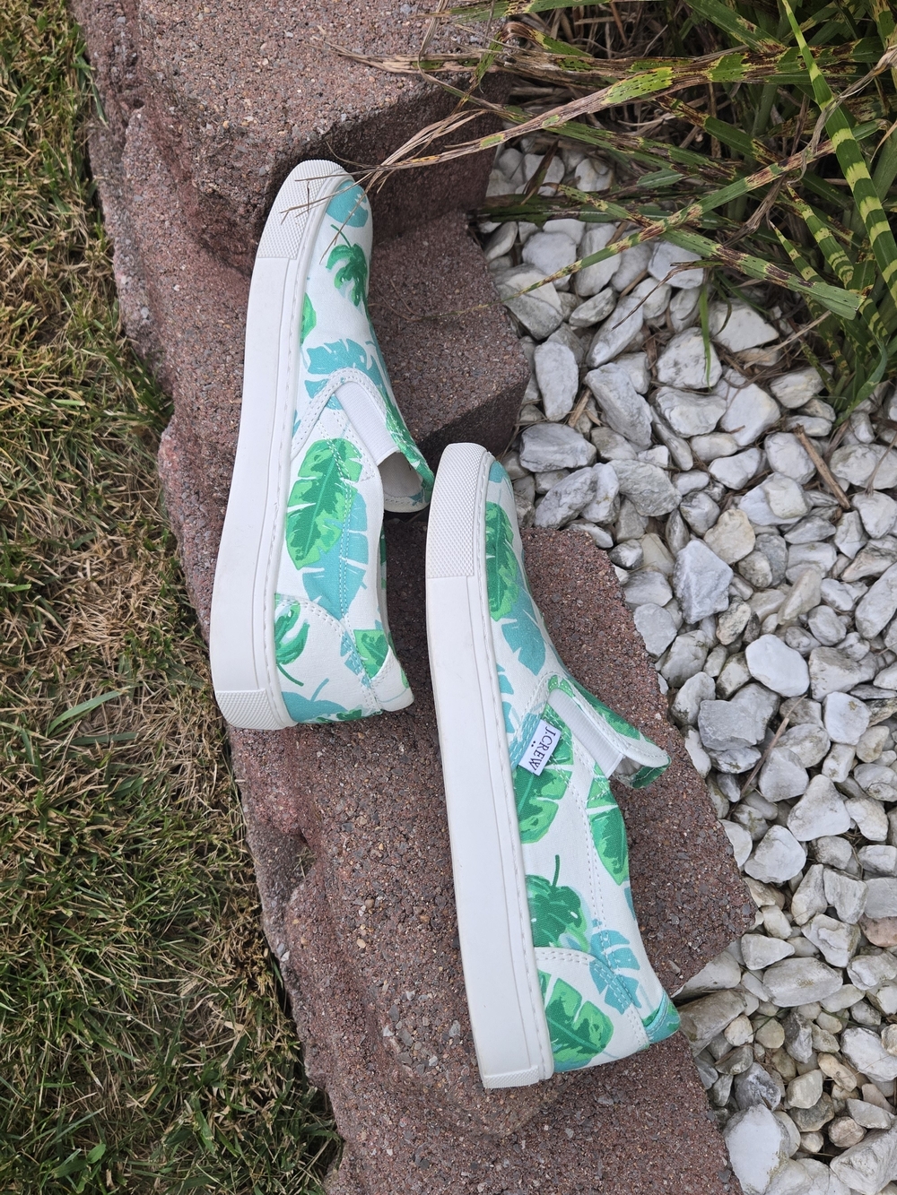J.Crew Women's Slip-On Canvas Sneakers Tropical Palm Leaf Print Size 8.5 - Picture 5 of 5